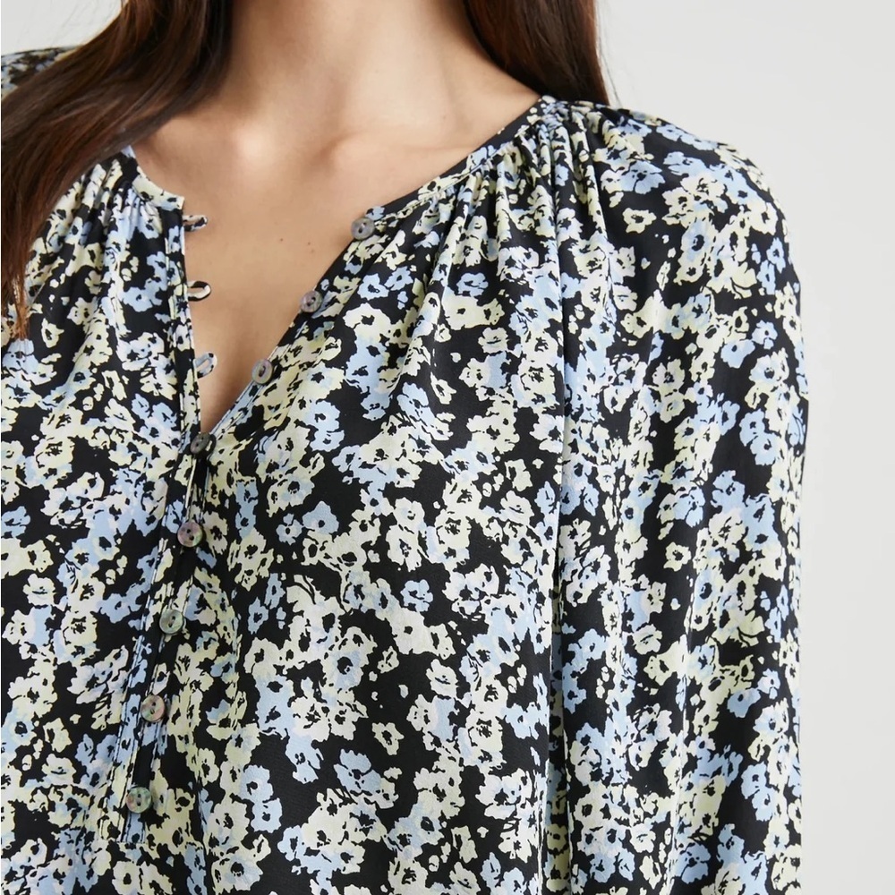 Rails NWT Indi Top Midnight Meadow Floral size XL Long Sleeve Popover - Picture 2 of 13